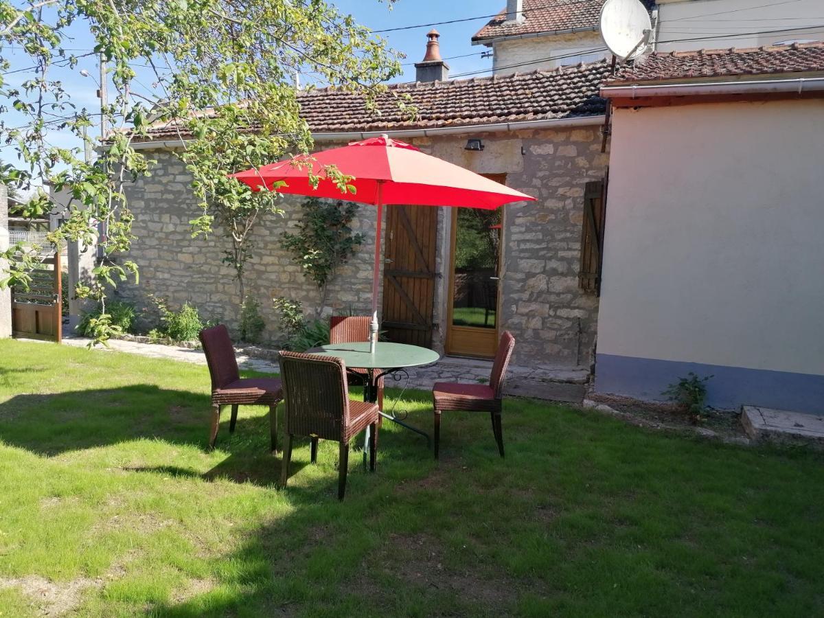 Charmante Maison Pres De Vezelay Voutenay-sur-Cure Eksteriør billede